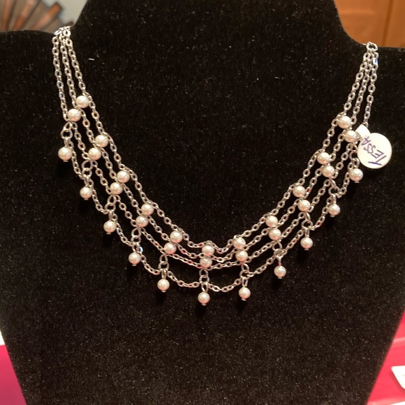 TOCARA. TESSA. Glass pearls & Stainless Steel Choker. 12” + 3” - Picture 2 of 4